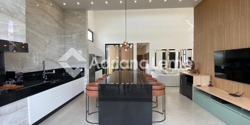 WhatsApp Image 2025-04-18 at 17.55.50 (1)