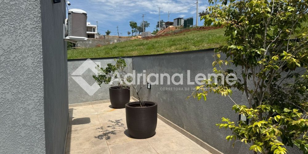 WhatsApp Image 2025-04-19 at 11.47.25 (1)