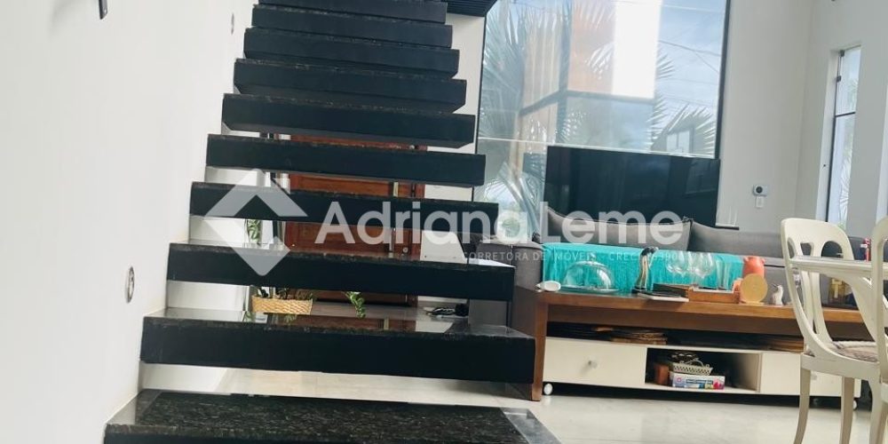 WhatsApp Image 2025-04-30 at 09.57.39 (1)