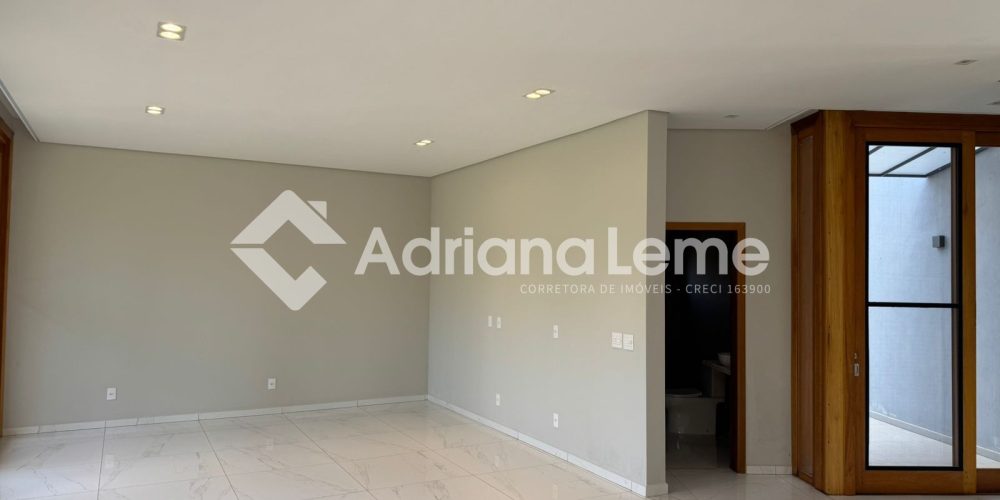 WhatsApp Image 2025-08-08 at 15.04.45