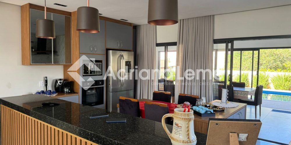 WhatsApp Image 2025-09-12 at 19.31.38 (1)