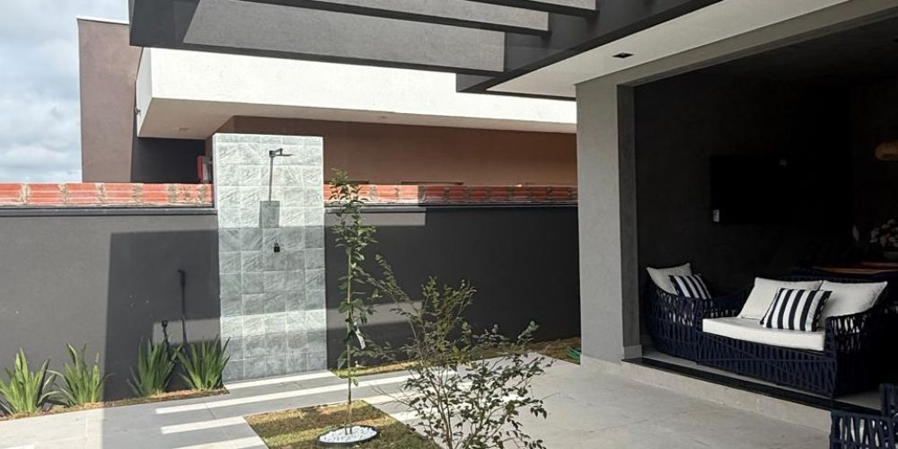 WhatsApp Image 2025-11-11 at 15.57.10 (1)