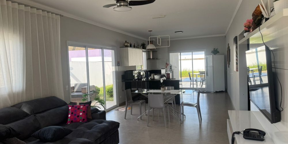 WhatsApp Image 2025-11-17 at 15.08.19 (1)