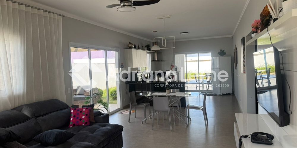 WhatsApp Image 2025-11-17 at 15.08.19 (1)