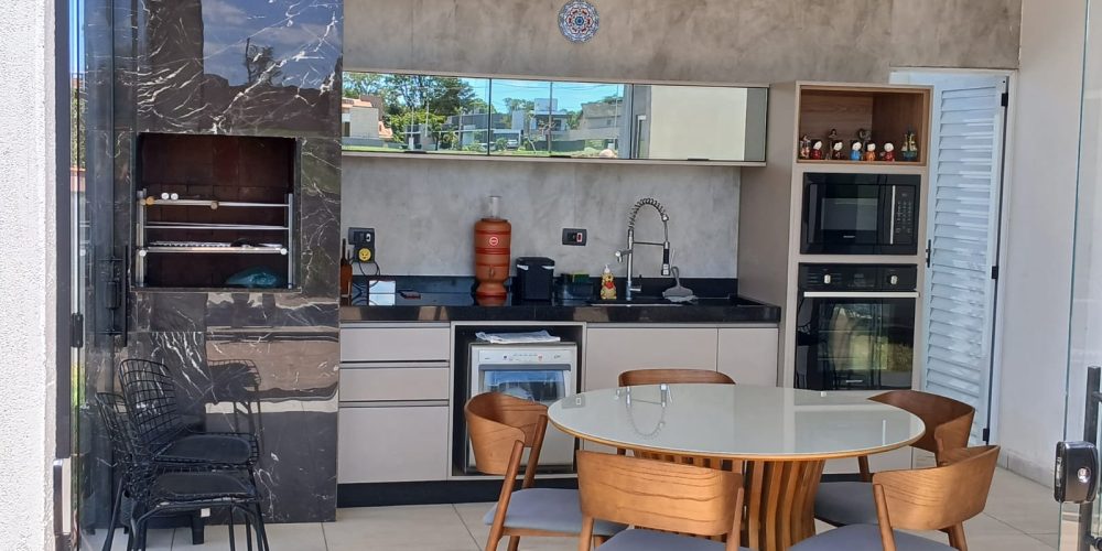 WhatsApp Image 2025-11-17 at 19.42.51 (1)