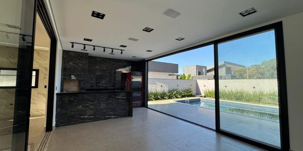 WhatsApp Image 2025-11-17 at 20.21.45 (2)