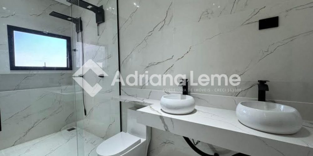 WhatsApp Image 2025-11-17 at 20.21.47 (1)