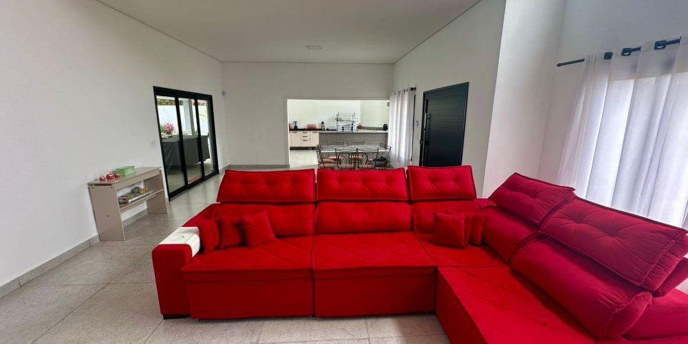 WhatsApp Image 2025-11-17 at 20.50.00 (1)