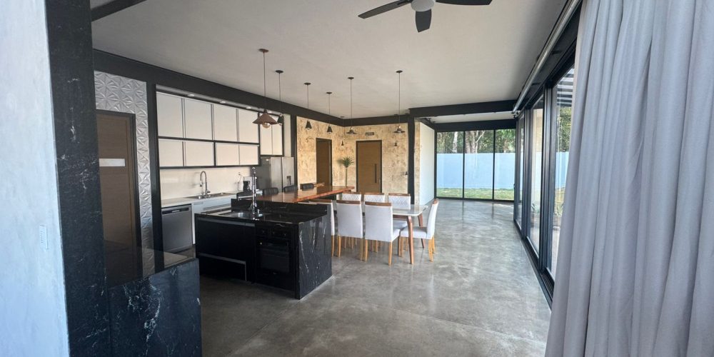 WhatsApp Image 2025-11-20 at 08.05.10 (1)