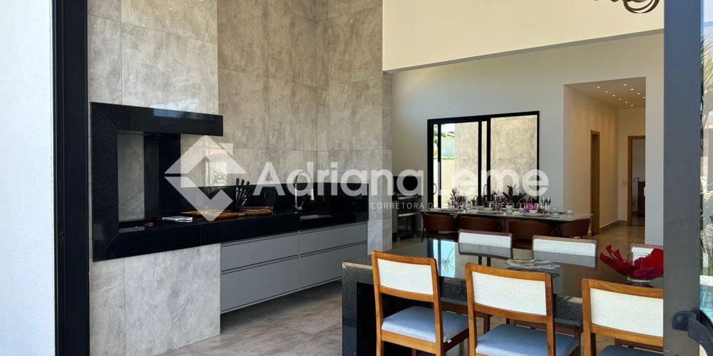 WhatsApp Image 2025-11-24 at 19.33.44 (1)