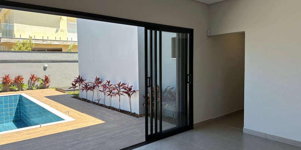 WhatsApp Image 2025-12-17 at 13.10.38 (3)